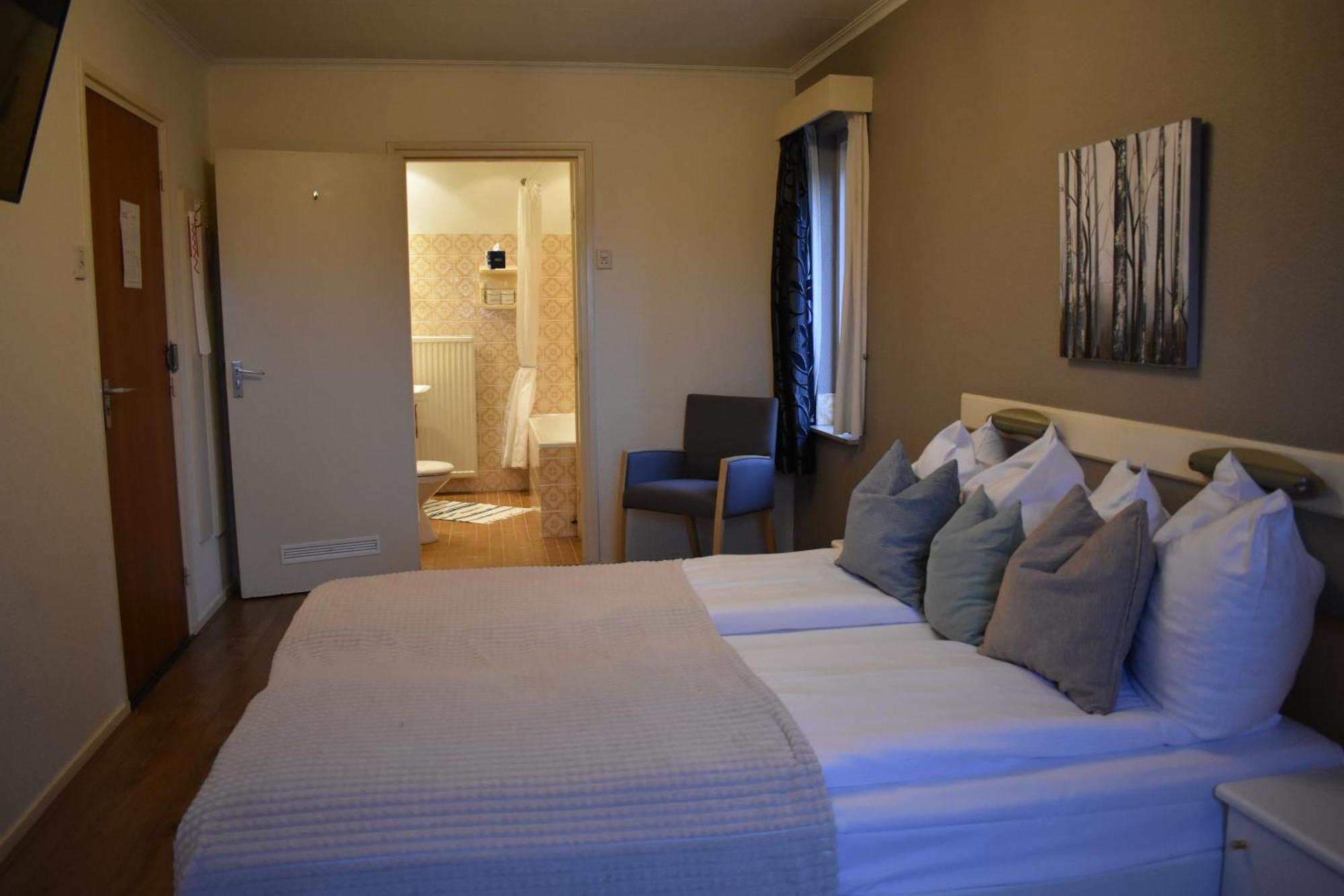 Hotel Atlanta Valkenburg aan de Geul Rum bild